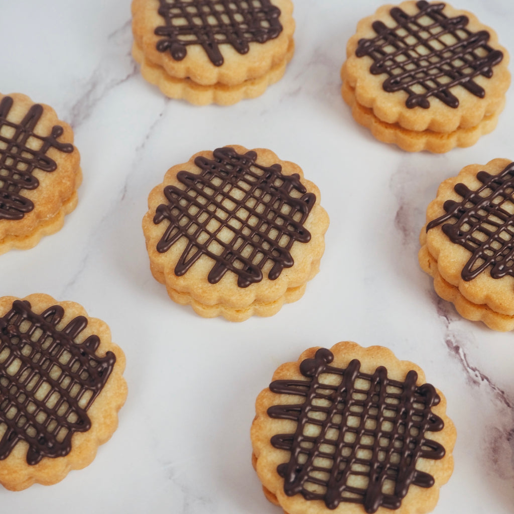 Biscuit Jar (filled with 12 cookies)